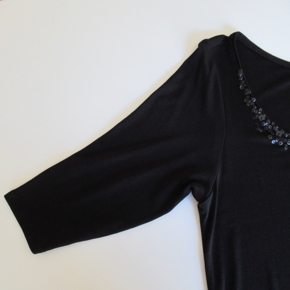 Elegant Silk Tunic Top with Sequin Glitz - Picture 3 of 8